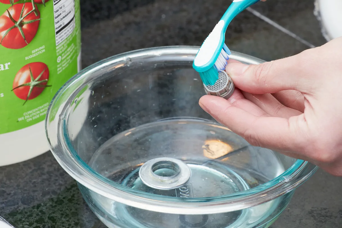 baking soda paste scrub