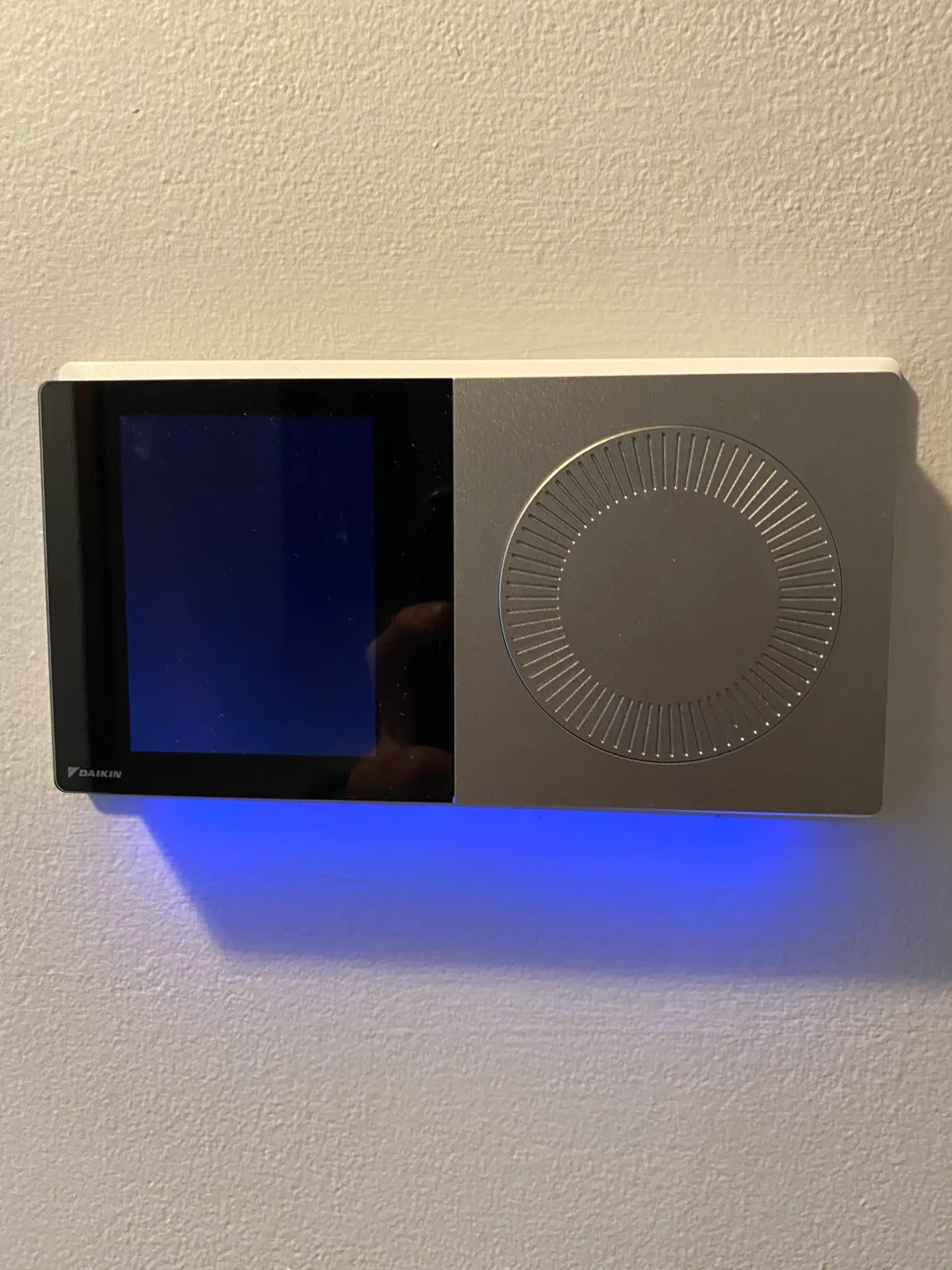 Blank screen no power thermostat