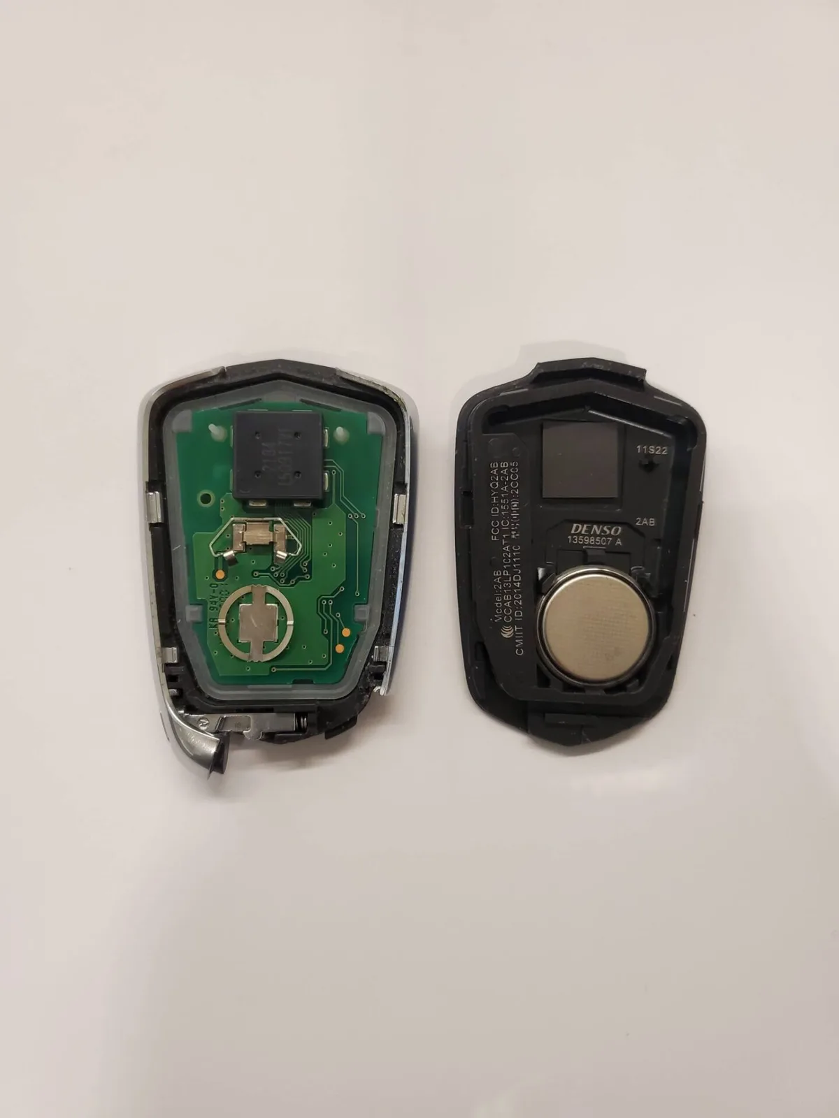 Cadillac SRX key fob battery