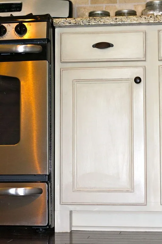 Can You Chalk Paint Kitchen Cabinets