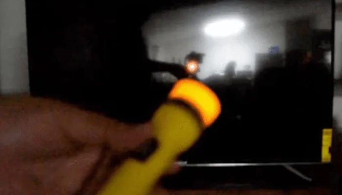 flashlight test