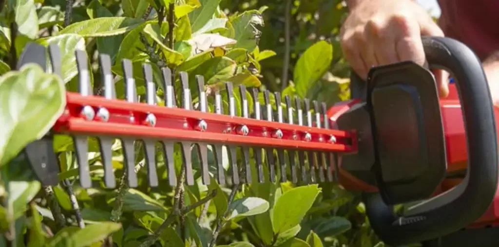 Gas-powered hedge trimmers