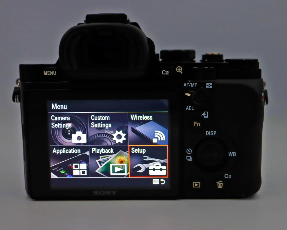 how to connect mirrorless camera to WiFi