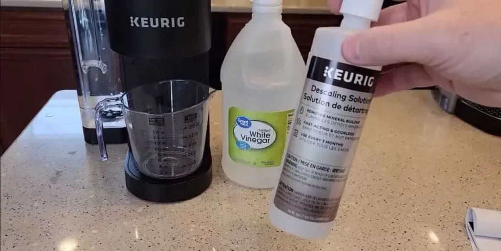 Keurig descaling solution pour