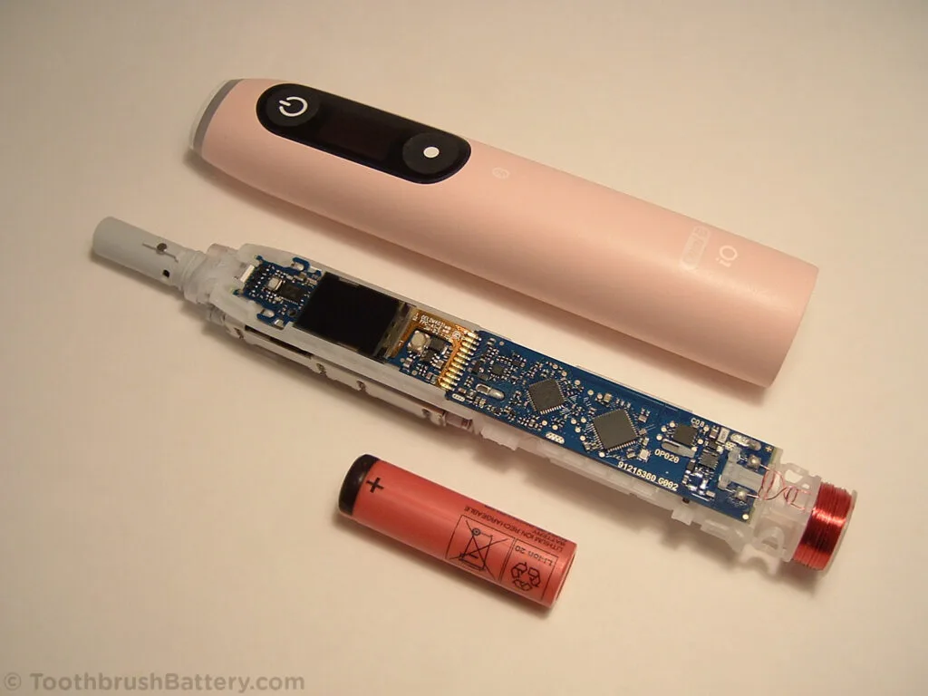 Oral-B charging contacts